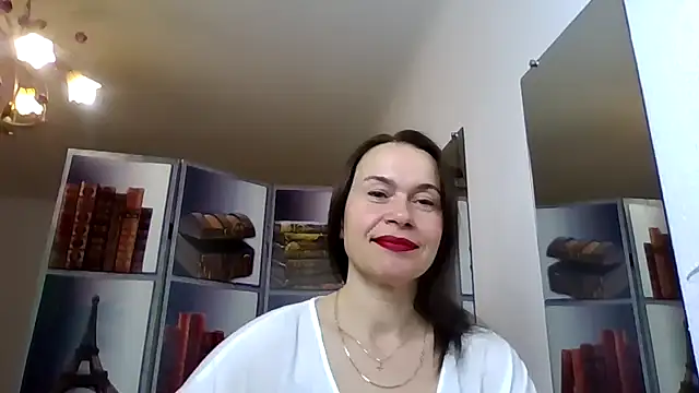 Snapshot of Selena_Moo chatting on 04/22/26, 07:11 Selena Moo online show from 04/22/26, 07:11