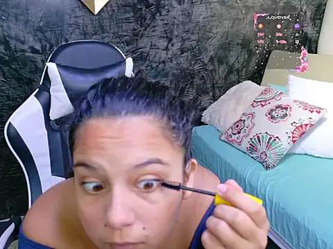 Snapshot of Shadai_Ross chatting on 05/16/26, 04:20 Shadai Ross online show from 05/16/26, 04:20