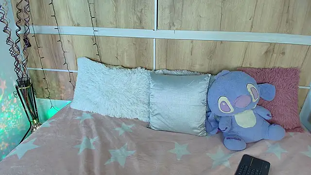 Rapthalia  online show from 03/22/26, 06:06