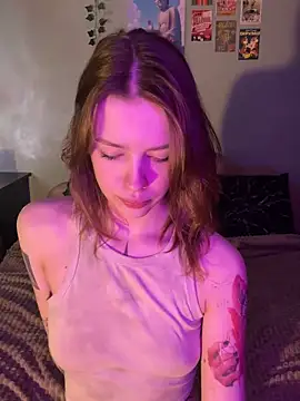 Snapshot of VelvetBlossom chatting on 04/03/26, 12:03 VelvetBlossom online show from 04/03/26, 12:03