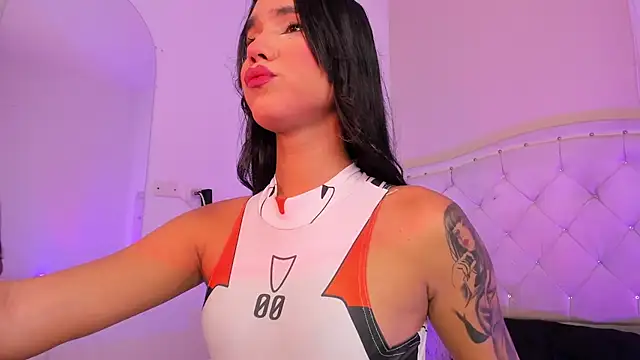 Snapshot of Majo_Sweett chatting on 04/13/26, 01:55 Majo Sweett online show from 04/13/26, 01:55