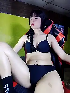 Snapshot of LATINSEXBOM chatting on 05/09/26, 05:45 LATINSEXBOM online show from 05/09/26, 05:45