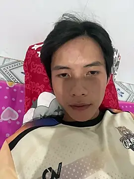 Snapshot of Nguyencuong1999 chatting on 03/22/26, 03:43 Nguyencuong1999 online show from 03/22/26, 03:43