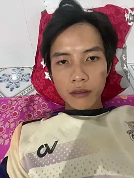 Snapshot of Nguyencuong1999 chatting on 03/22/26, 03:48 Nguyencuong1999 online show from 03/22/26, 03:48