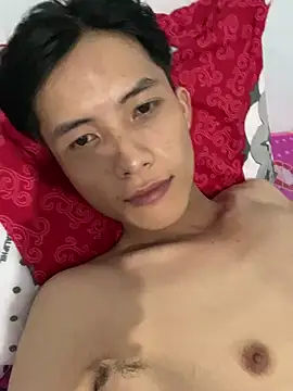 Snapshot of Nguyencuong1999 chatting on 04/03/26, 12:36 Nguyencuong1999 online show from 04/03/26, 12:36