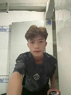 Snapshot of Nguyencuong1999 chatting on 05/03/26, 06:30 Nguyencuong1999 online show from 05/03/26, 06:30