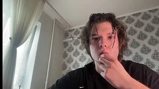 Snapshot of tomasdickpick chatting on 06/07/26, 07:45 tomasdickpick online show from 06/07/26, 07:45