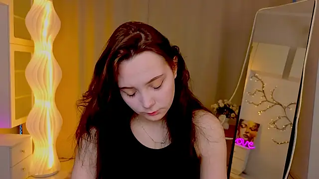 KaraNeagle online show from 05/06/26, 06:08