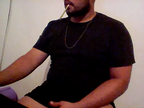 Snapshot of Derick_013 chatting on 05/10/26, 01:00 Derick 013 online show from 05/10/26, 01:00