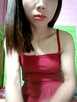 AmyLinee01 online show from 04/18/26, 07:58