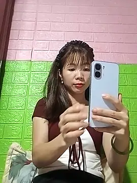Snapshot of AmyLinee01 chatting on 06/03/26, 11:24 AmyLinee01 online show from 06/03/26, 11:24