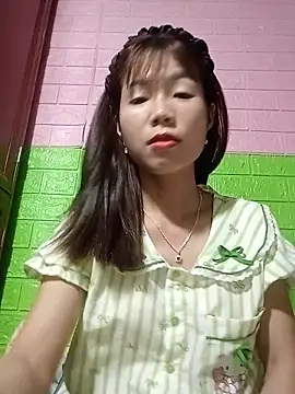 Snapshot of AmyLinee01 chatting on 06/03/26, 03:39 AmyLinee01 online show from 06/03/26, 03:39