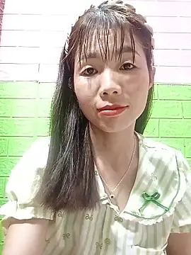 Snapshot of AmyLinee01 chatting on 06/16/26, 12:08 AmyLinee01 online show from 06/16/26, 12:08
