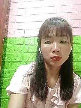 Snapshot of AmyLinee01 chatting on 06/17/26, 08:54 AmyLinee01 online show from 06/17/26, 08:54