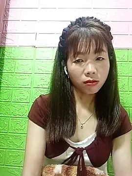 Snapshot of AmyLinee01 chatting on 06/20/26, 08:33 AmyLinee01 online show from 06/20/26, 08:33