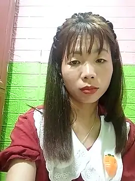 Snapshot of AmyLinee01 chatting on 06/21/26, 10:56 AmyLinee01 online show from 06/21/26, 10:56