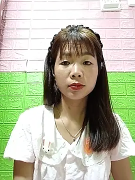 Snapshot of AmyLinee01 chatting on 06/23/26, 11:41 AmyLinee01 online show from 06/23/26, 11:41