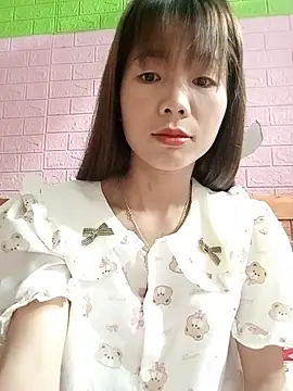 Snapshot of AmyLinee01 chatting on 08/08/26, 11:23 AmyLinee01 online show from 08/08/26, 11:23