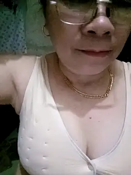 Snapshot of Funsexy1 chatting on 04/16/26, 11:11 Funsexy1 online show from 04/16/26, 11:11