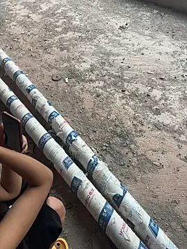 x-xingai13 online show from 04/05/26, 10:23