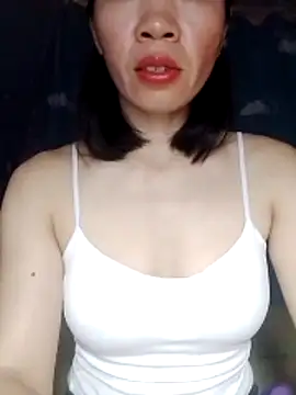 Snapshot of -Lunou- chatting on 05/02/26, 02:27 -Lunou- online show from 05/02/26, 02:27