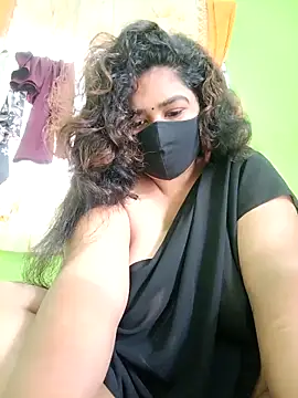 Snapshot of Papte- chatting on 05/03/26, 03:01 Papte- online show from 05/03/26, 03:01