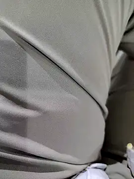 roselover2222 online show from 04/05/26, 08:28