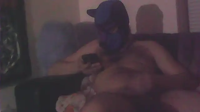 Snapshot of HungPupNyx chatting on 04/21/26, 01:07 HungPupNyx online show from 04/21/26, 01:07