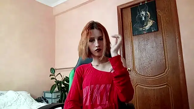 SirenFrost online show from 06/09/26, 01:34