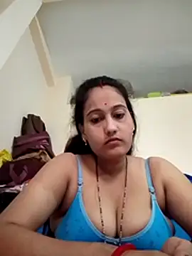 Snapshot of Sexi_roovi chatting on 07/17/26, 07:04 Sexi roovi online show from 07/17/26, 07:04