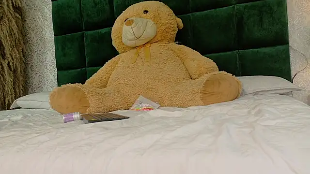 Snapshot of Sasha_Sin chatting on 04/03/26, 11:41 Sasha Sin online show from 04/03/26, 11:41