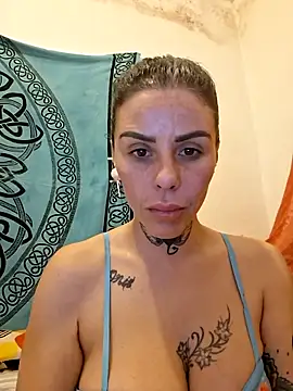 Snapshot of chiquitilla41 chatting on 04/29/26, 10:38 chiquitilla41 online show from 04/29/26, 10:38
