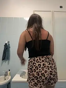 Supremegirlvibes online show from 05/27/26, 07:33