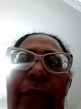 sexymomsn online show from 04/15/26, 06:15