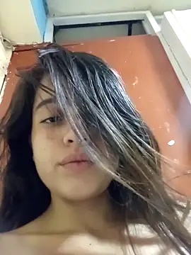 Snapshot of SalomeTorres_56 chatting on 03/23/26, 05:33 SalomeTorres 56 online show from 03/23/26, 05:33