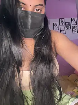 Snapshot of miss_eyekiller12 chatting on 07/02/26, 10:21 miss eyekiller12 online show from 07/02/26, 10:21
