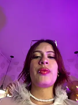 Snapshot of steffmontespink18 chatting on 05/12/26, 01:41 steffmontespink18 online show from 05/12/26, 01:41