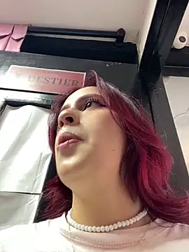 Snapshot of steffmontespink18 chatting on 06/11/26, 01:31 steffmontespink18 online show from 06/11/26, 01:31