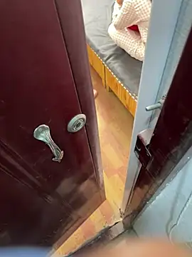 midnight-001 online show from 04/05/26, 04:48