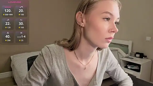 Sellina moon online show from 04/22/26, 02:14