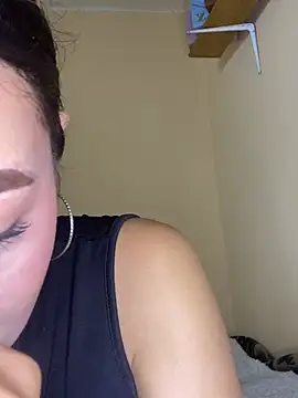 Snapshot of Itze_Mua chatting on 04/06/26, 10:05 Itze Mua online show from 04/06/26, 10:05