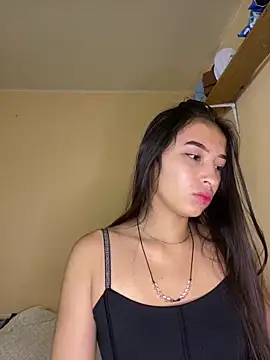 Snapshot of Itze_Mua chatting on 04/08/26, 10:04 Itze Mua online show from 04/08/26, 10:04