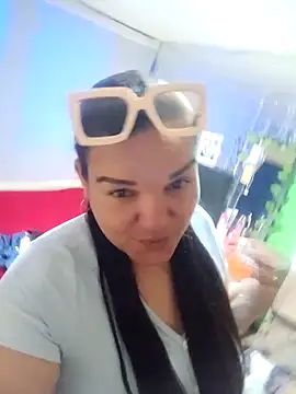 Snapshot of Zuleyka_69 chatting on 04/10/26, 02:33 Zuleyka 69 online show from 04/10/26, 02:33