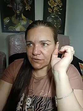 Snapshot of Zuleyka_69 chatting on 06/17/26, 10:43 Zuleyka 69 online show from 06/17/26, 10:43