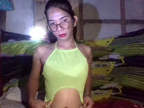Snapshot of Lady_trix01 chatting on 05/01/26, 04:00 Lady trix01 online show from 05/01/26, 04:00