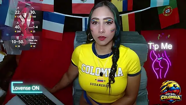 CataLopezzz online show from 06/24/26, 01:26