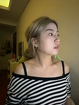 Olivia PINK0322 online show from 05/15/26, 01:51