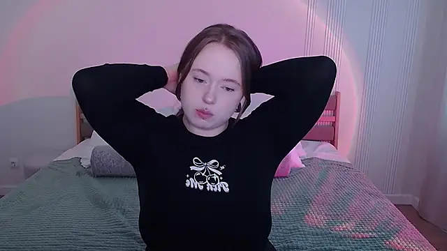 SelenaLily online show from 03/26/26, 01:17