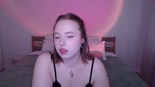 SelenaLily online show from 04/01/26, 01:01