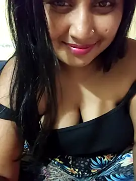 Snapshot of Tridha_2 chatting on 06/18/26, 09:30 Tridha 2 online show from 06/18/26, 09:30